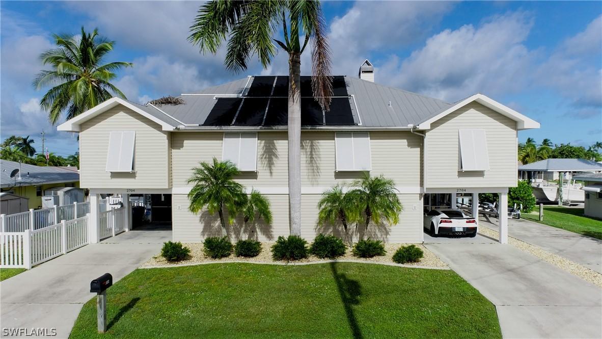 2704 Clyde St., Matlacha, FL 33993