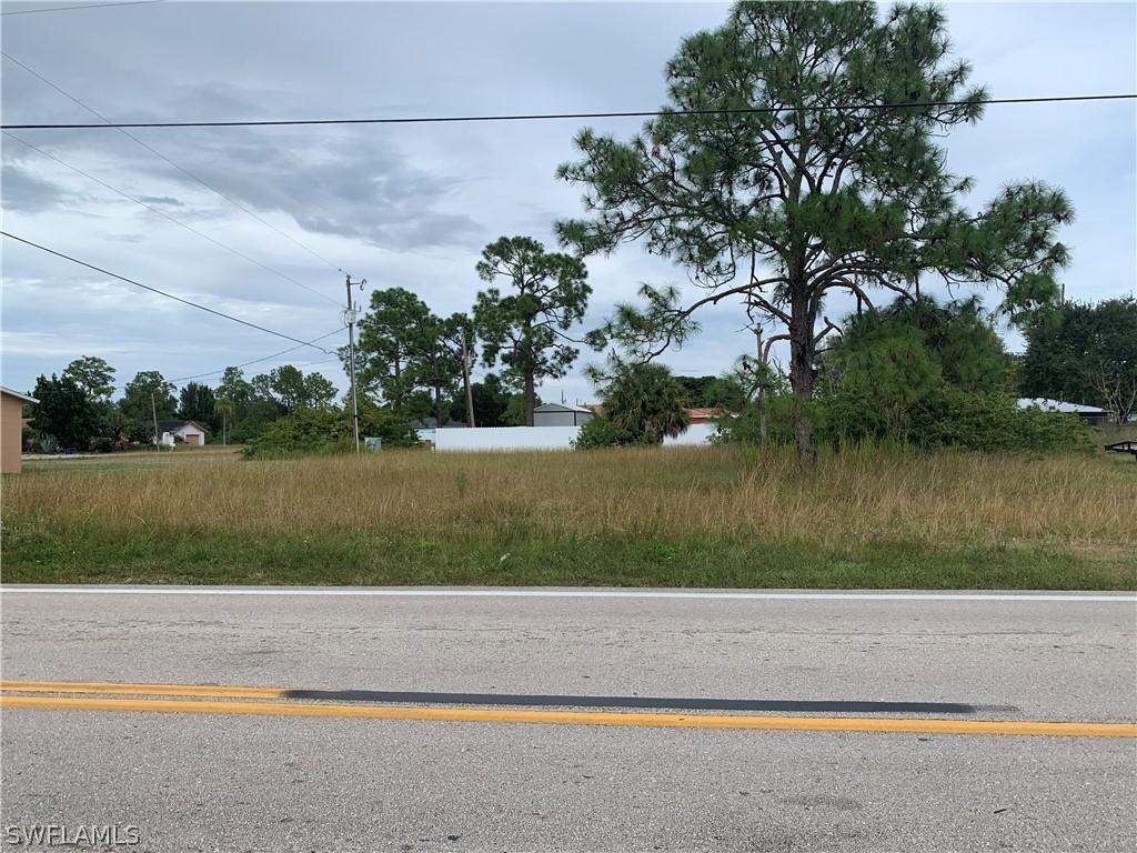 2253 E 10th St., Lehigh Acres, FL 33936