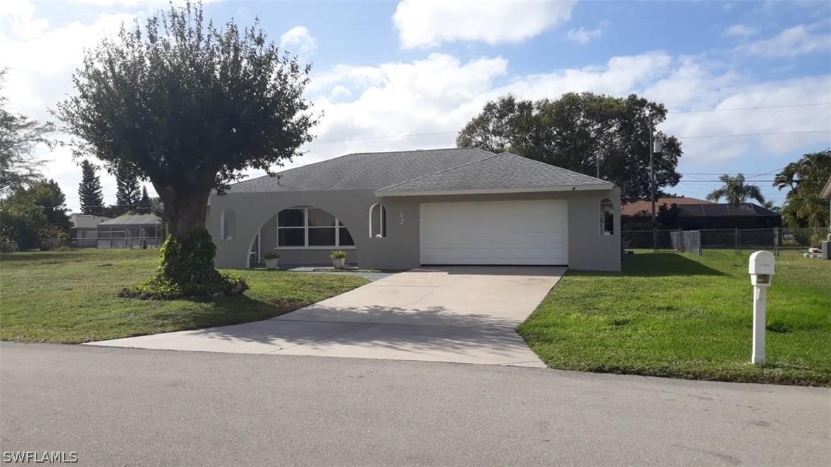 12 SE 21st Pl., Cape Coral, FL 33990