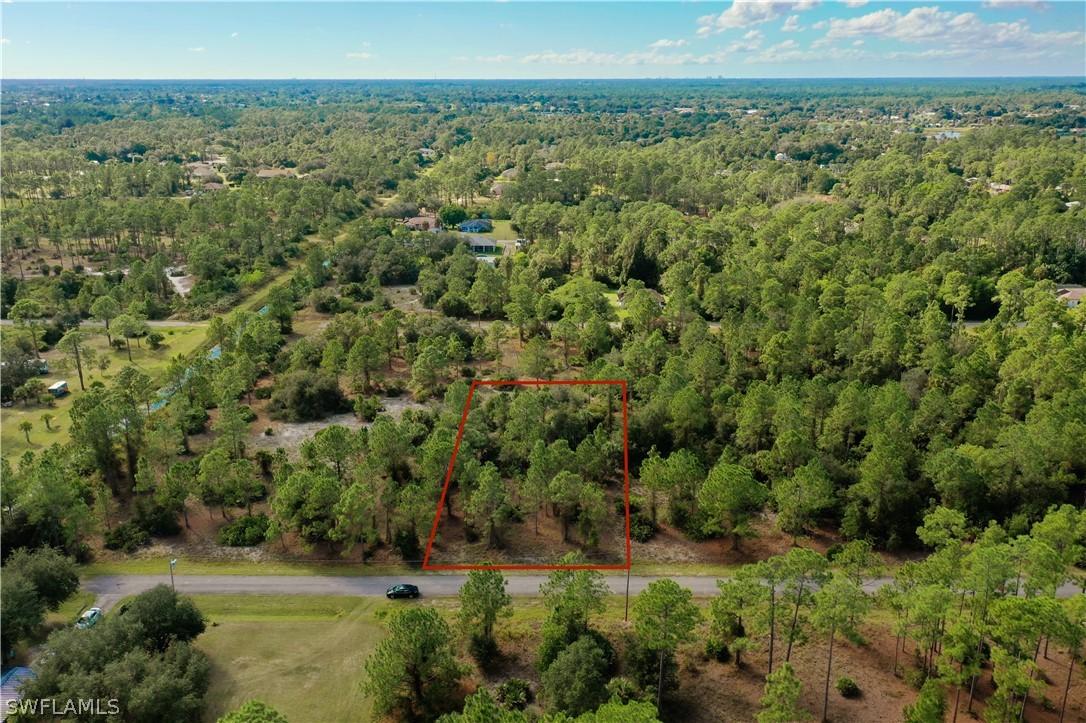 405 Wellington Ave., Lehigh Acres, FL 33972