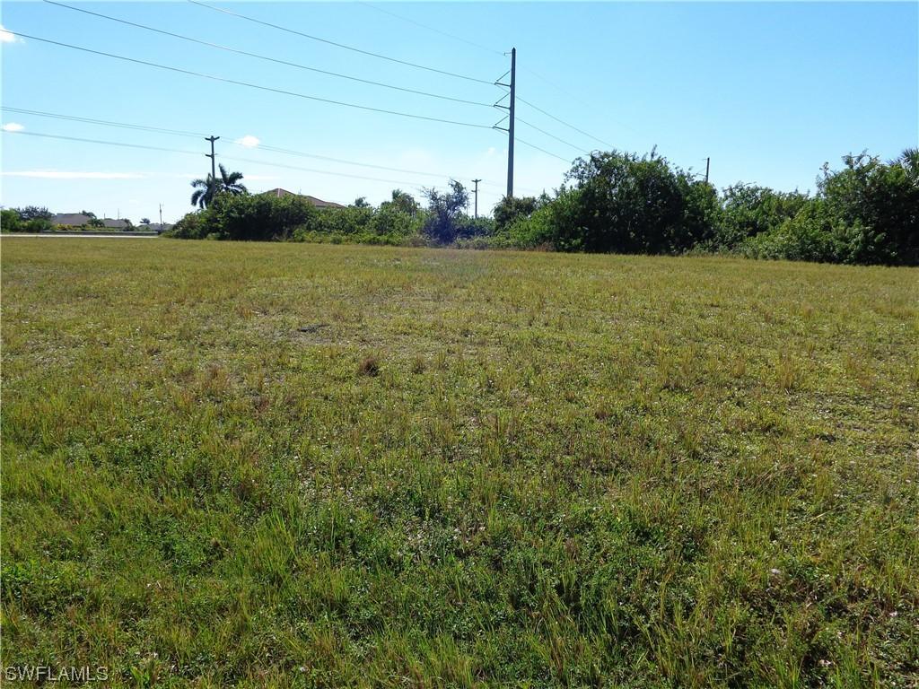 2414 NW 10th St., Cape Coral, FL 33993