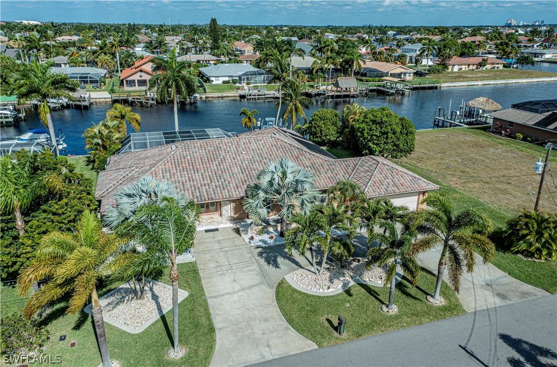 1909 SE 33rd Ter., Cape Coral, FL 33904