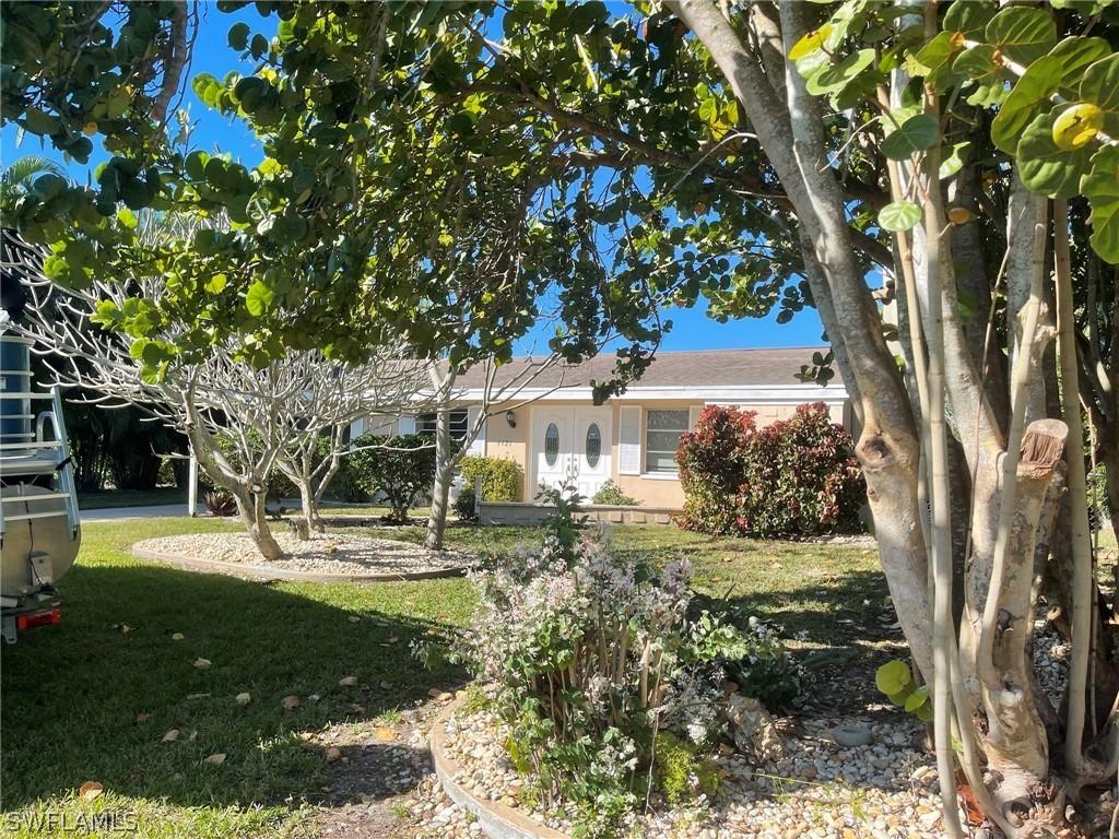 1121 SE 38th St., Cape Coral, FL 33904