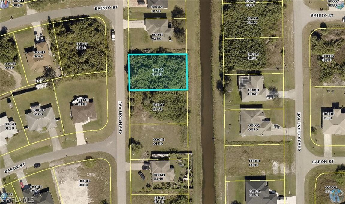 1032 Champion Ave., Lehigh Acres, FL 33971