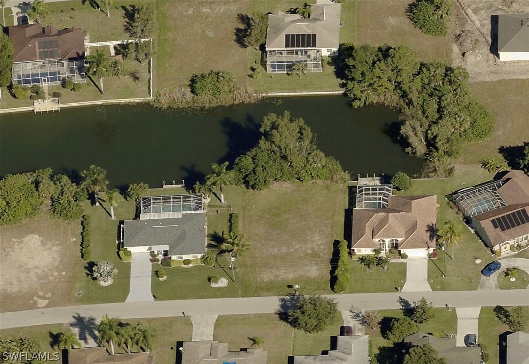 2217 NE 4th St., Cape Coral, FL 33909