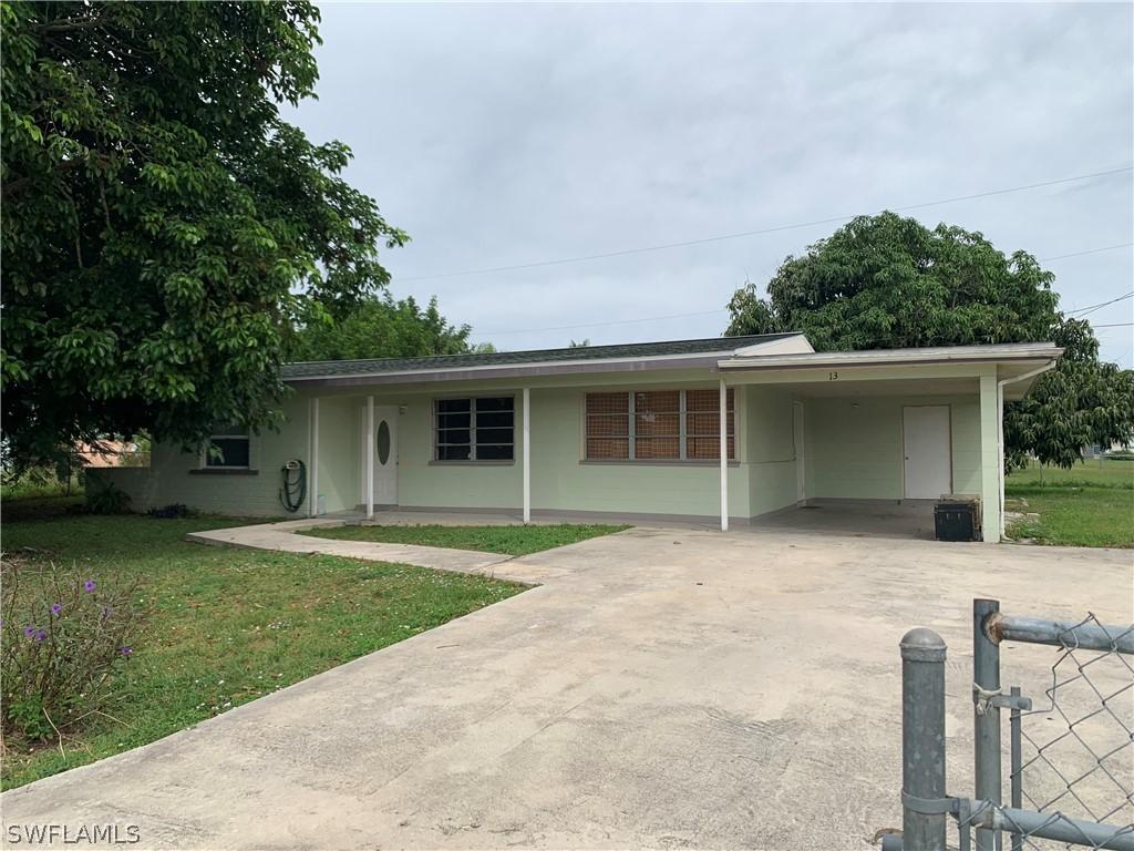 13 E Jersey Rd., Lehigh Acres, FL 33936