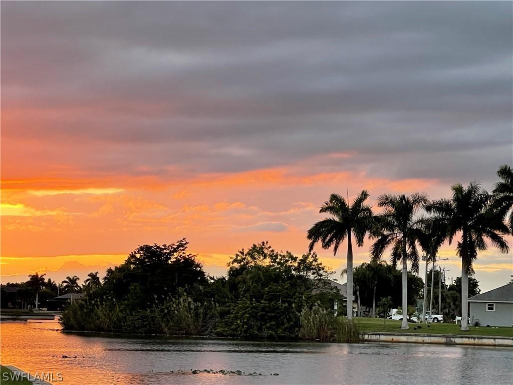 2207 NE 4th St., Cape Coral, FL 33909