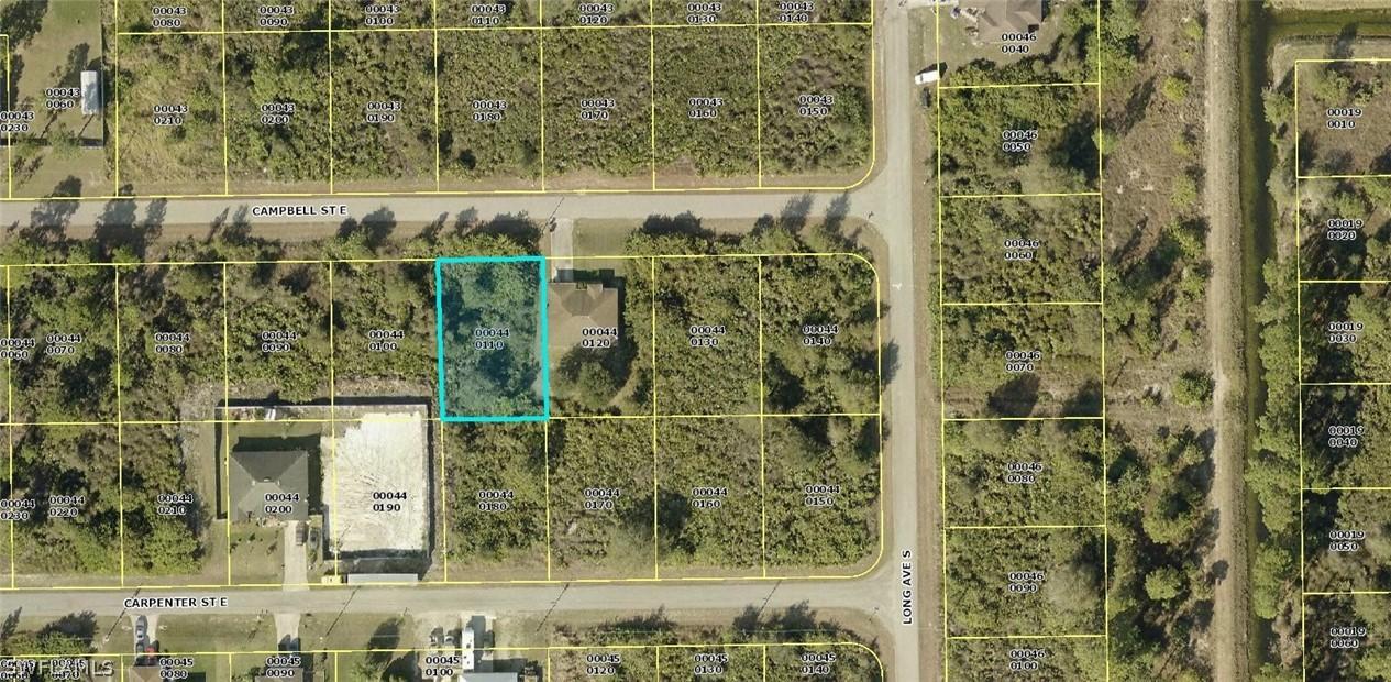 868 Campbell St., Lehigh Acres, FL 33974