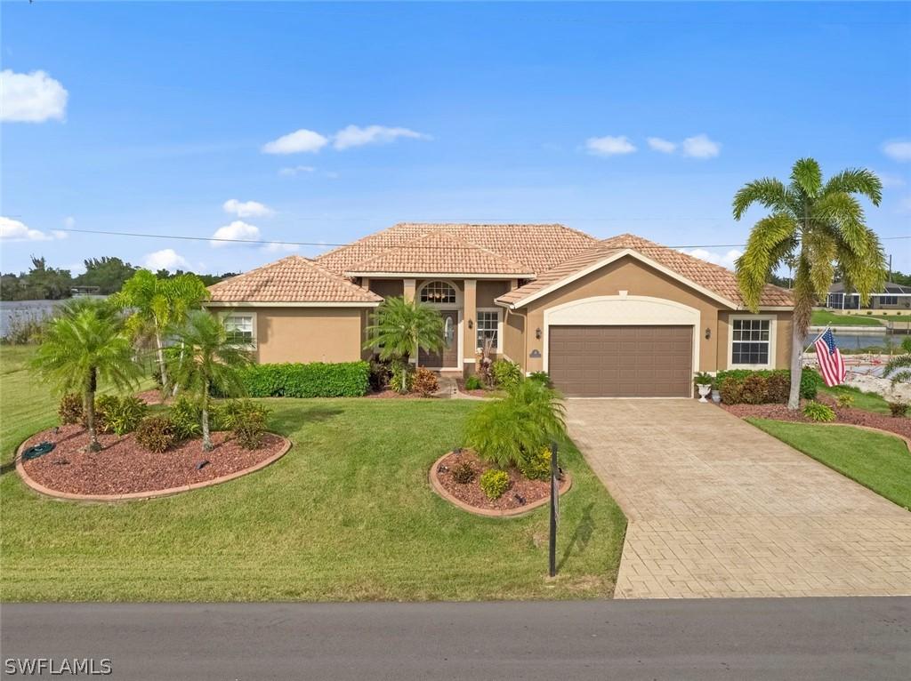 537 NE 7th Ter., Cape Coral, FL 33909