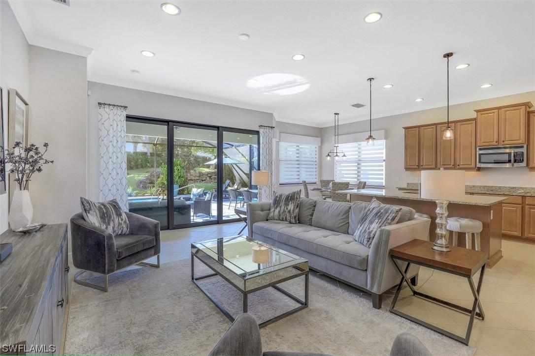9021 Isla Bella Cir., Bonita Springs, FL 34135