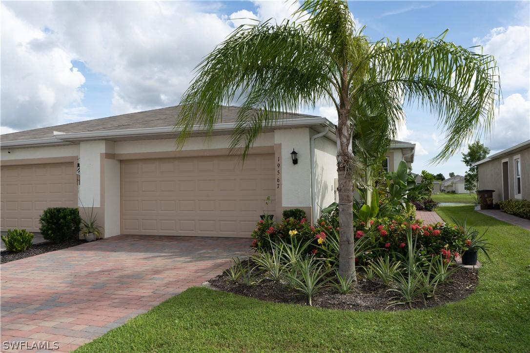 19567 Galleon Point Dr., Lehigh Acres, FL 33936