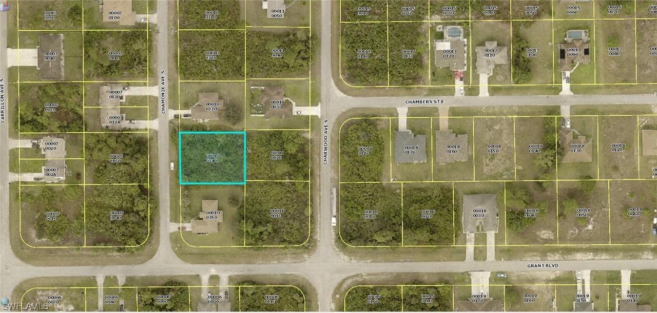 393 Chamonix Ave., Lehigh Acres, FL 33974