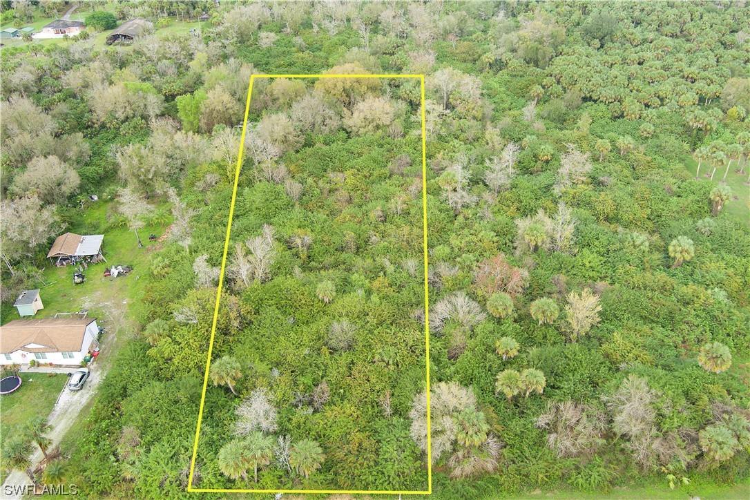 26th Ave., Naples, FL 34117