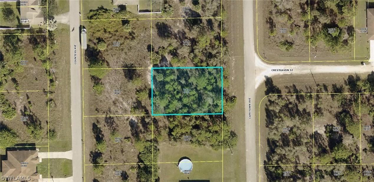 908 Capetown Ave., Lehigh Acres, FL 33974