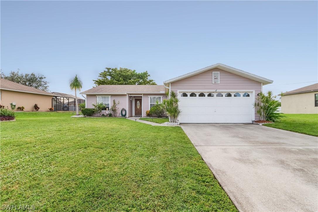 632 SW 8th Ct., Cape Coral, FL 33991