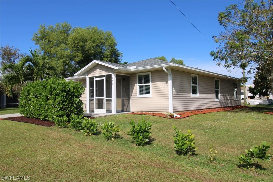 639 SW 4th Ter., Cape Coral, FL 33991