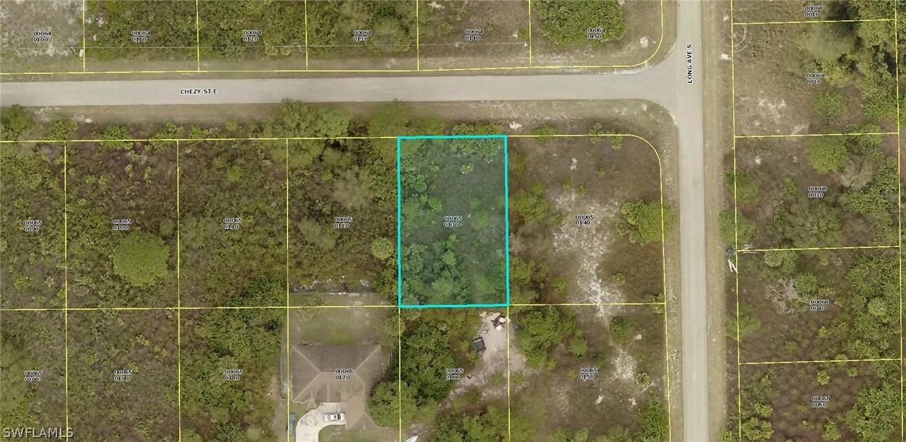 872 Chezy St., Lehigh Acres, FL 33974