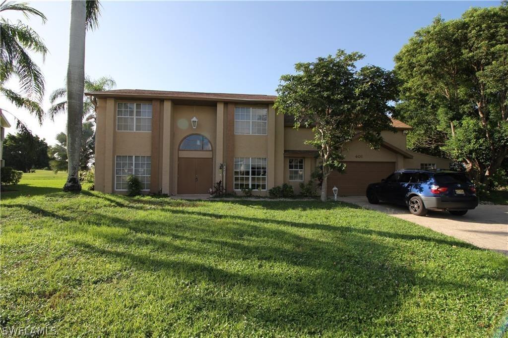 401 SE 10th Ln., Cape Coral, FL 33990
