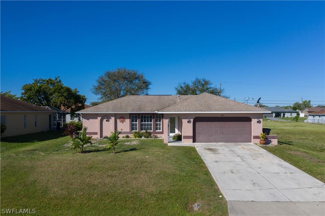 832 NE 7th Pl., Cape Coral, FL 33909