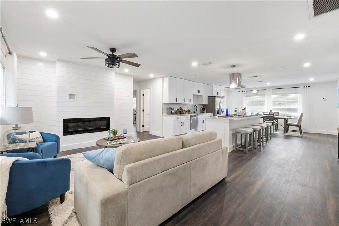 701 SE 36th St., Cape Coral, FL 33904