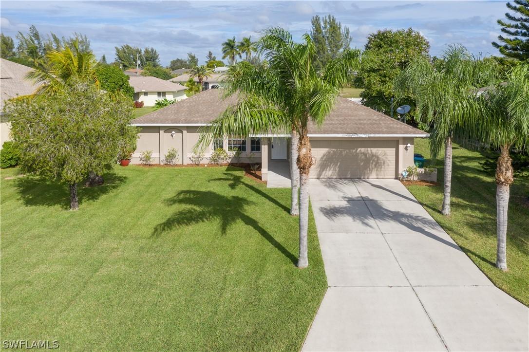 427 SE 17th Ter., Cape Coral, FL 33990