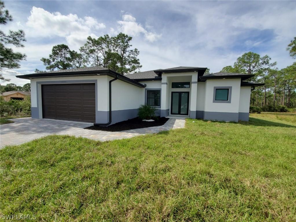 1003 Palmetto Ave., Lehigh Acres, FL 33972