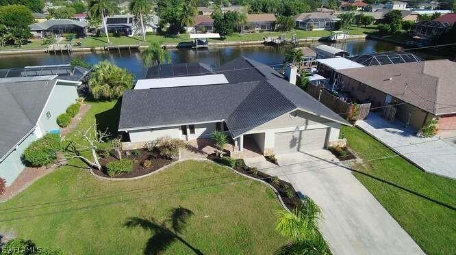 613 SE 28th Ter., Cape Coral, FL 33904