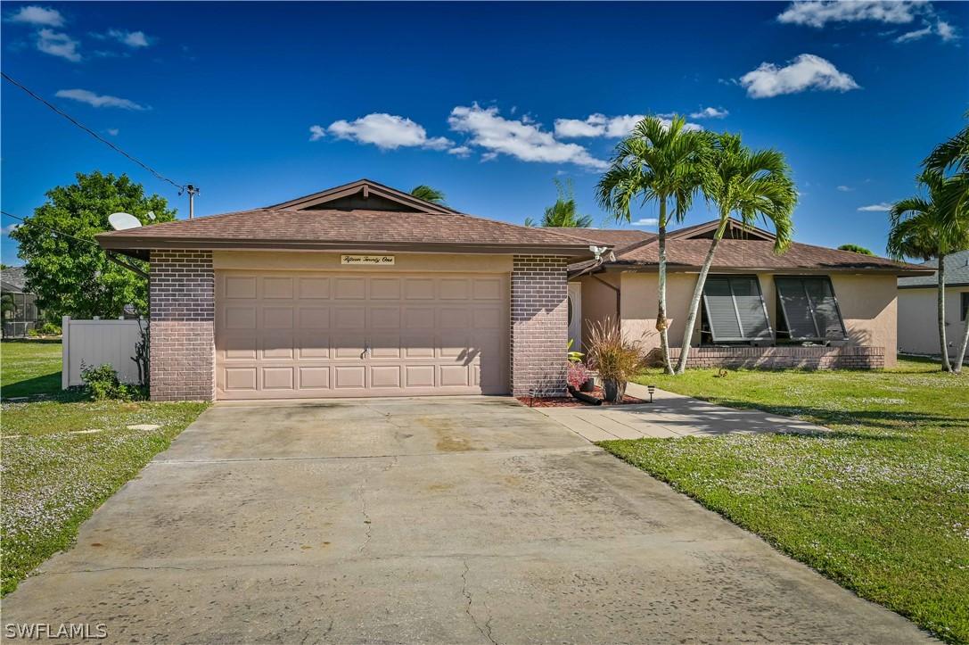 1521 SE 10th Pl., Cape Coral, FL 33990