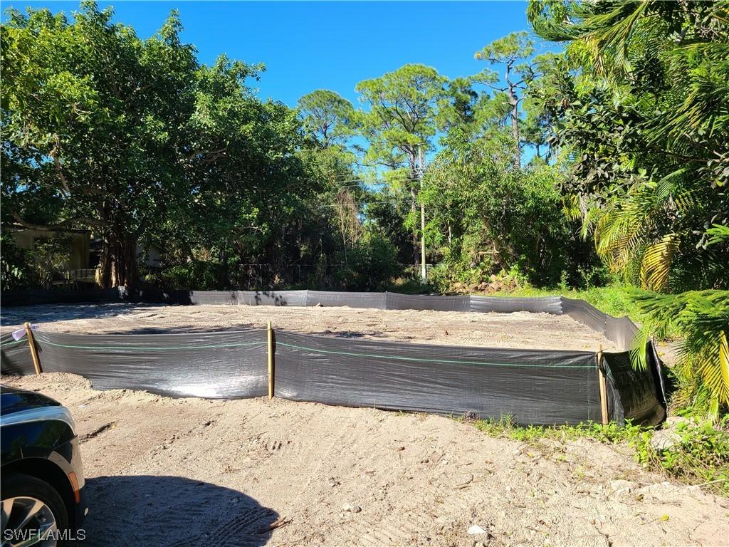 2739 Holly Ave., Naples, FL 34112