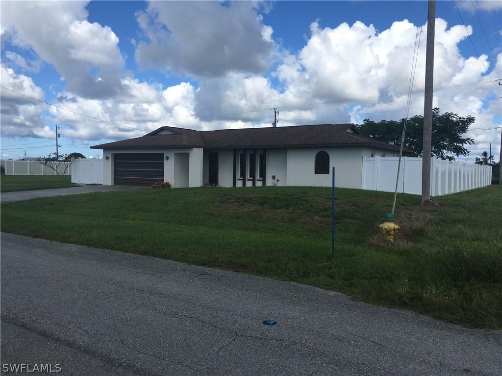 1513 NE 15th Ter., Cape Coral, FL 33909