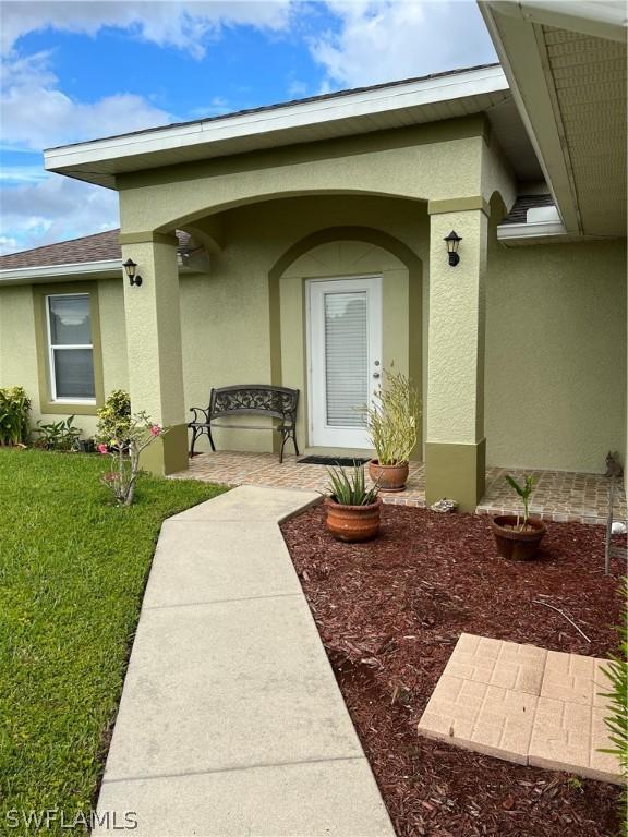 123 SW 29th Ter., Cape Coral, FL 33914