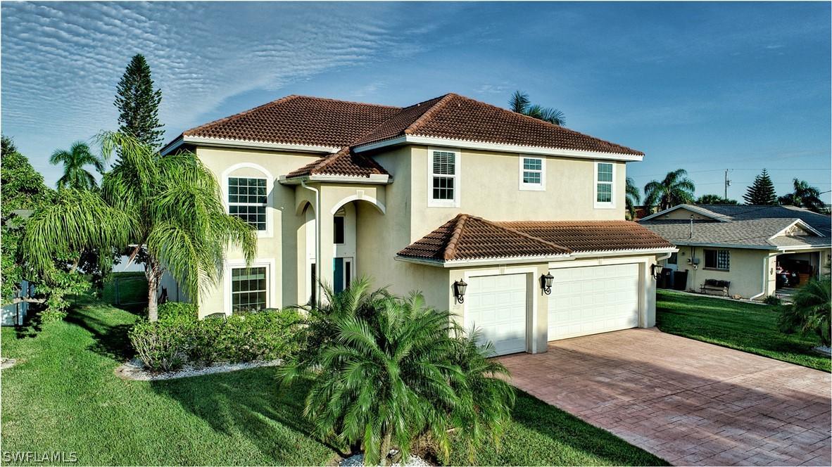 2527 SE 25th Pl., Cape Coral, FL 33904