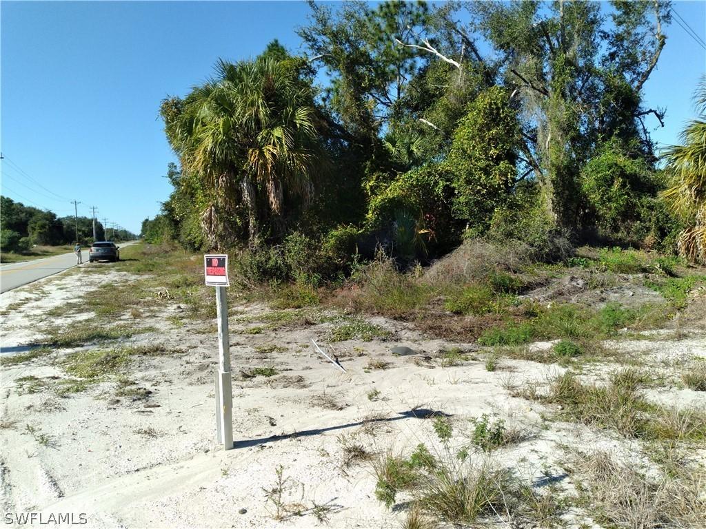 1941 Meadow Rd., Lehigh Acres, FL 33976