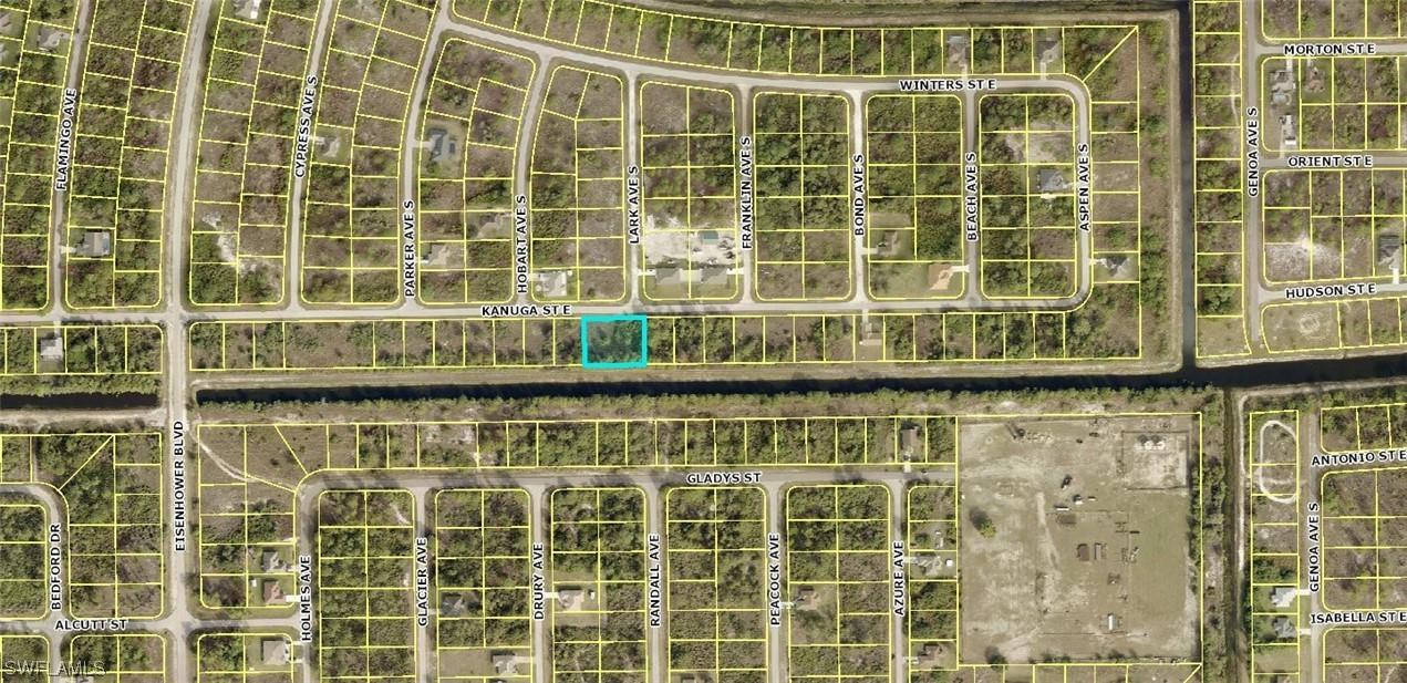 1028 Kanuga St., Lehigh Acres, FL 33974