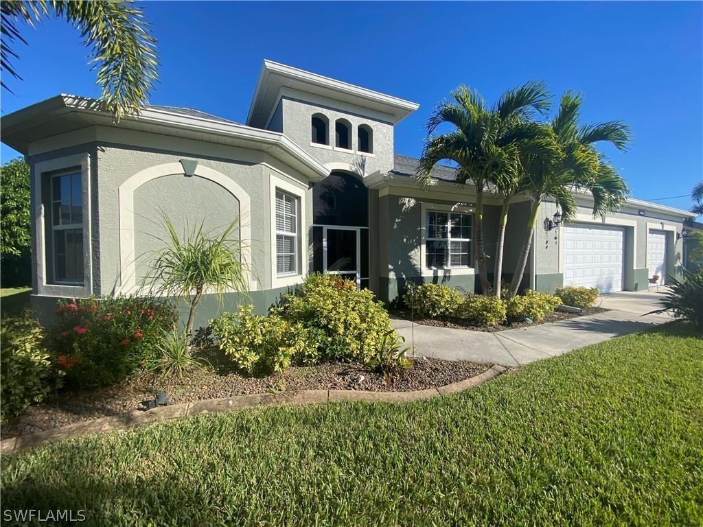 2211 SW 28th Ln., Cape Coral, FL 33914