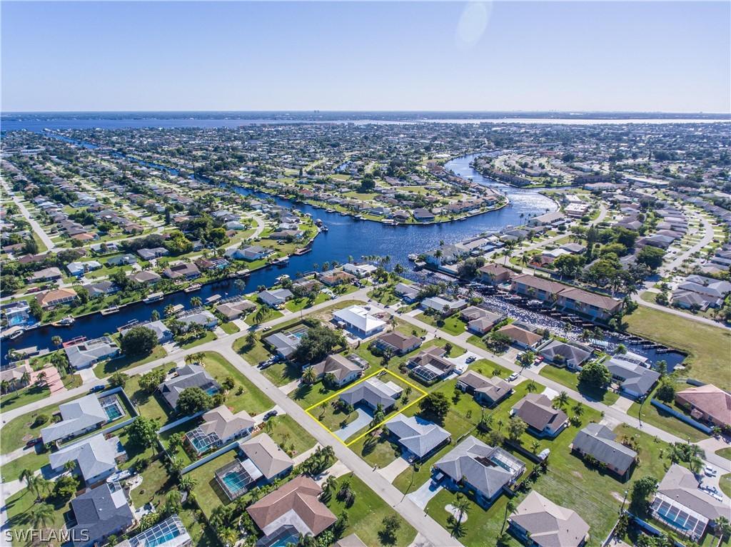 918 SE 35th St., Cape Coral, FL 33904