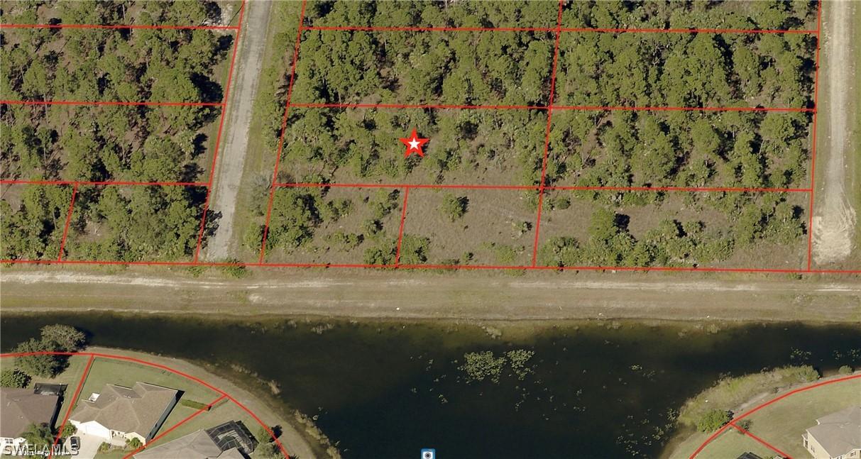802 Oak Ave., Lehigh Acres, FL 33972