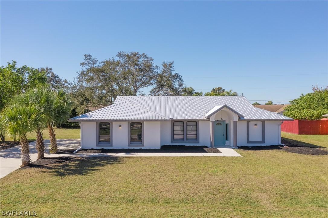 12 SE 15th Ave., Cape Coral, FL 33990