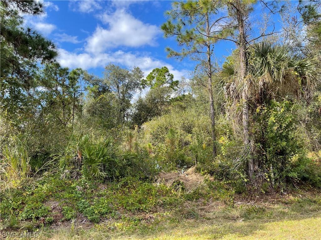 819 Edison Ave., Lehigh Acres, FL 33972