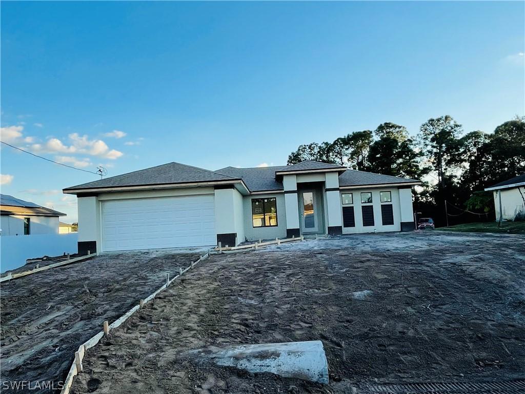 2907 13th St., Lehigh Acres, FL 33976