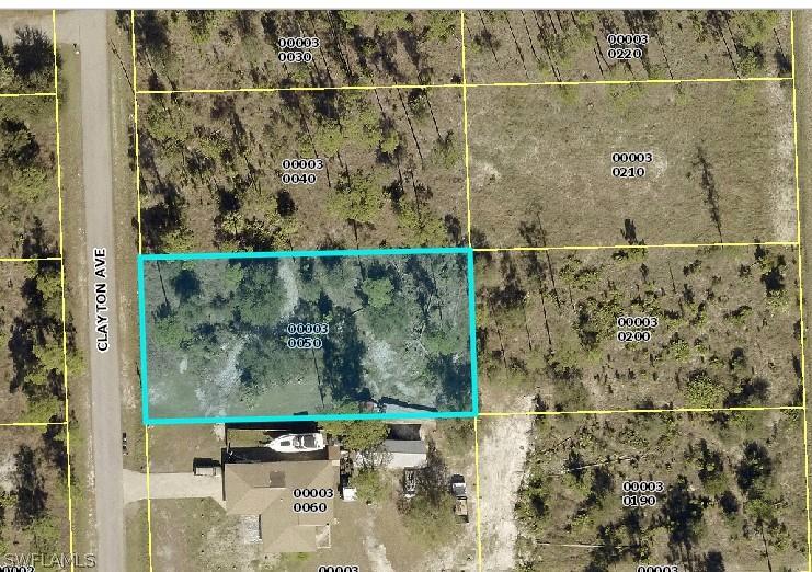 814 Clayton Ave., Lehigh Acres, FL 33972