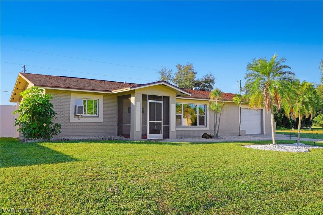 1430 SE 43rd Ter., Cape Coral, FL 33904