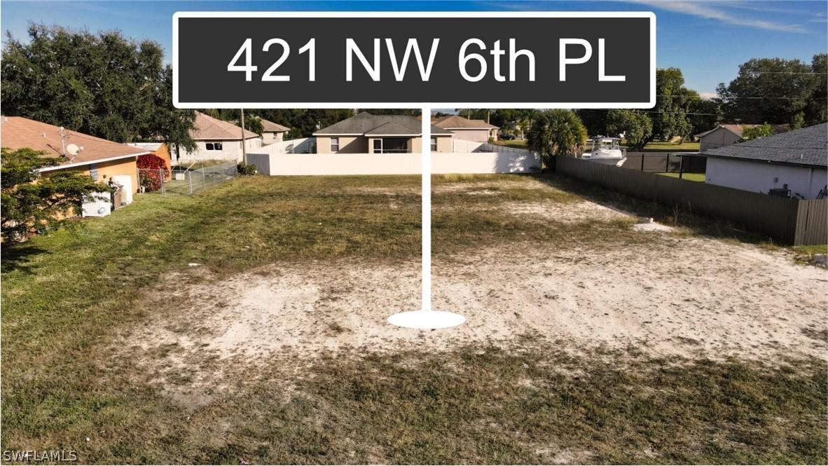 421 NW 6th Pl., Cape Coral, FL 33993