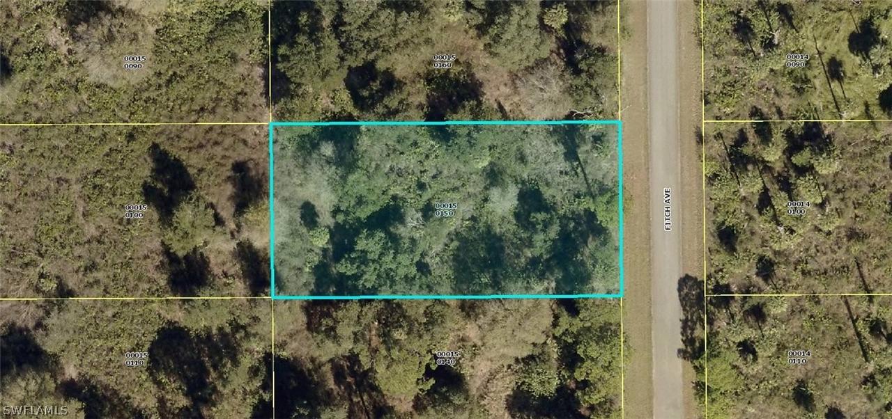 905 Fitch Ave., Lehigh Acres, FL 33972