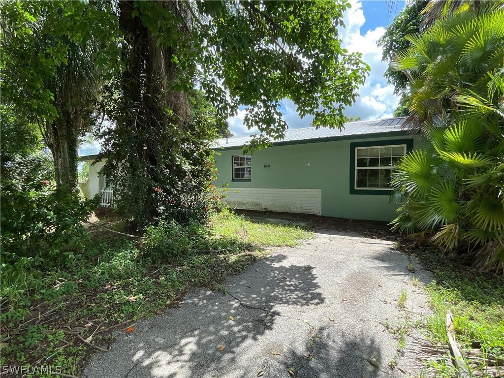 1101 Lincoln Blvd., Lehigh Acres, FL 33936