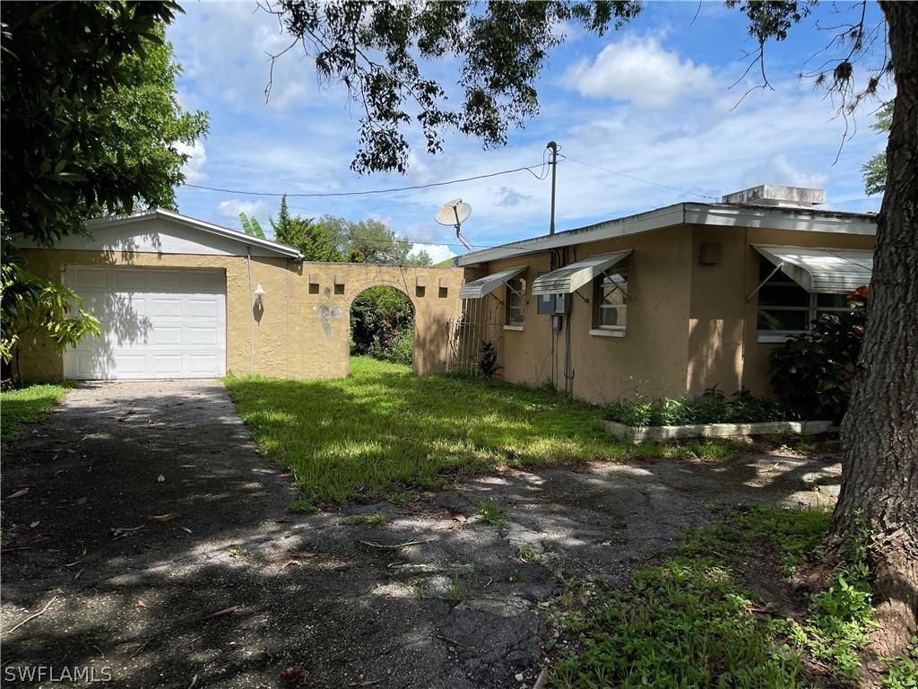 409 E Penn Rd., Lehigh Acres, FL 33936