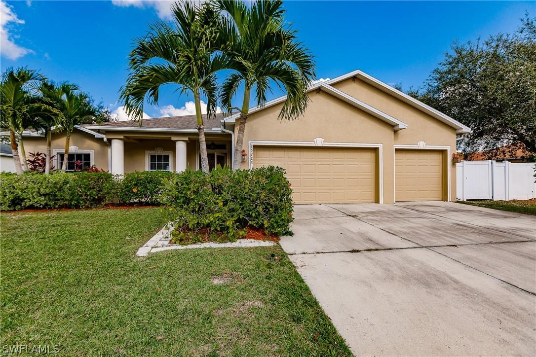15723 Sunny Crest Ln., Fort Myers, FL 33905