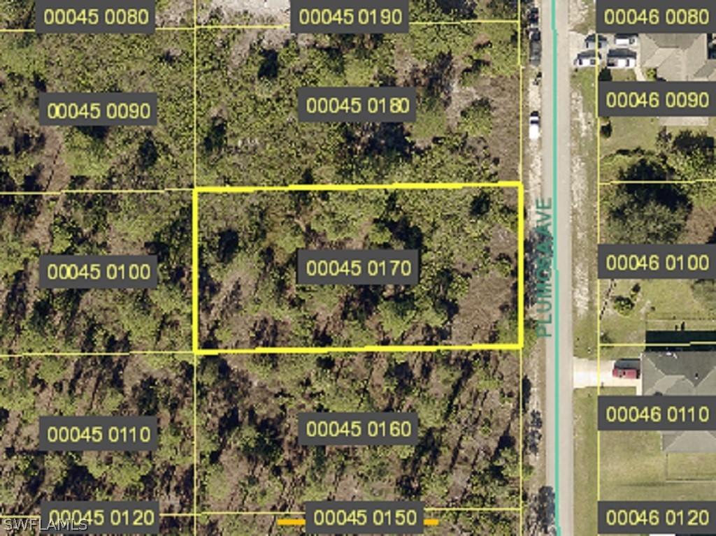 1107 Plumosa Ave., Lehigh Acres, FL 33972