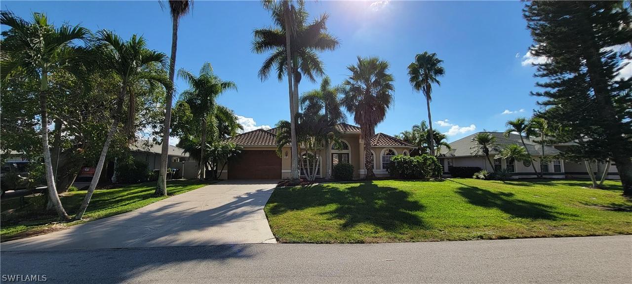 2046 SE 20th Ln., Cape Coral, FL 33990