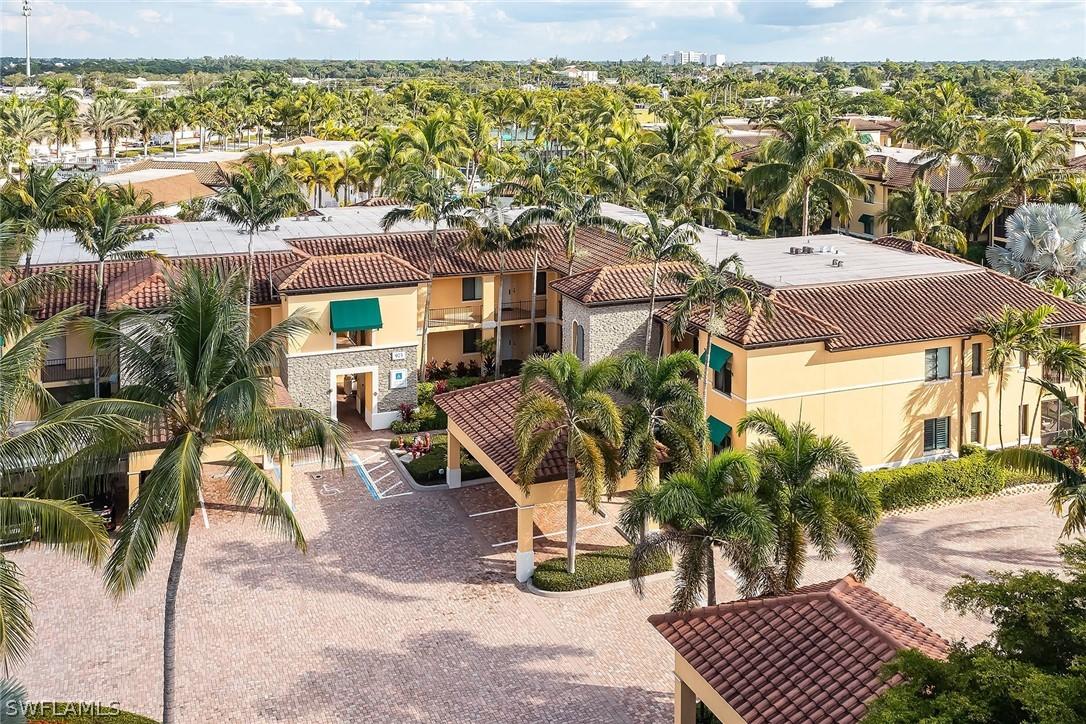 975 Sandpiper St. #A-206, Naples, FL 34102